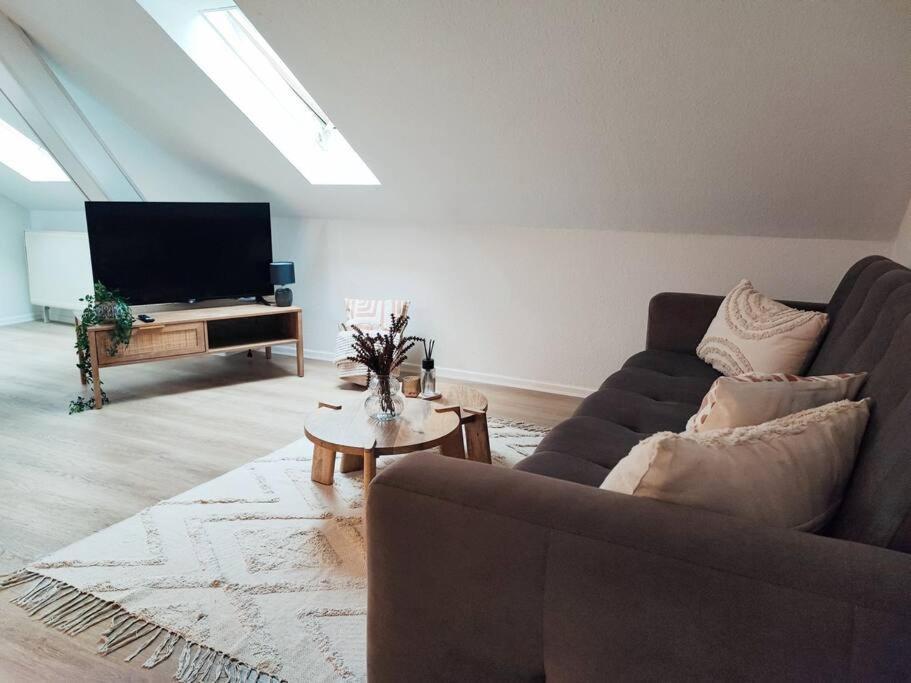 Stylische Altstadtwohnung - Netflix - Smart Tv - Schlafsofa Fuer 3 Personen Erfurt Buitenkant foto